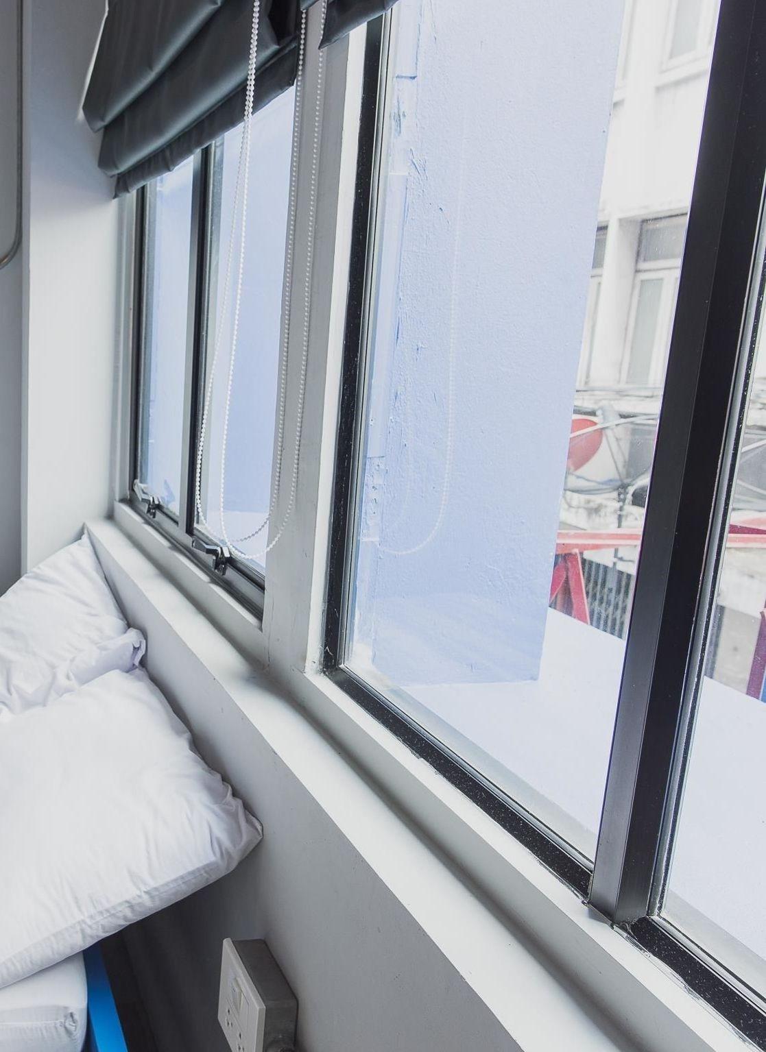 Loftel Station Hostel Bangkok Exterior photo